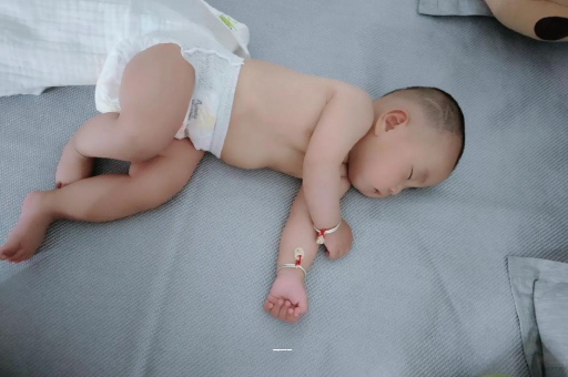 松原宝宝上火有眼屎